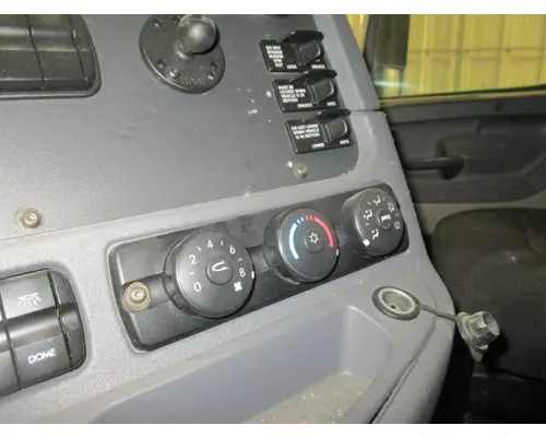 FREIGHTLINER CASCADIA 125 TEMPERATURE CONTROL