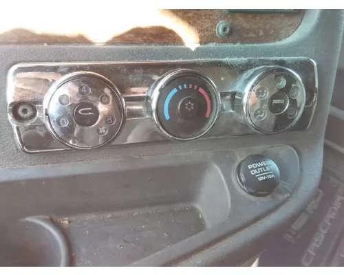 FREIGHTLINER CASCADIA 125 TEMPERATURE CONTROL