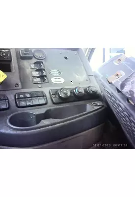 FREIGHTLINER CASCADIA 125 TEMPERATURE CONTROL