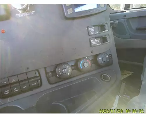 FREIGHTLINER CASCADIA 125 TEMPERATURE CONTROL