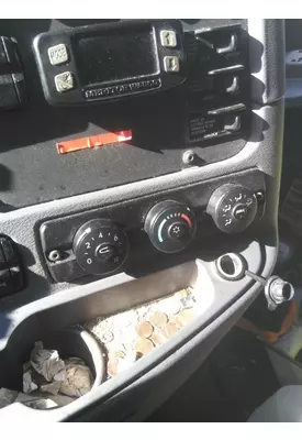 FREIGHTLINER CASCADIA 125 TEMPERATURE CONTROL