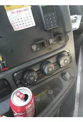 FREIGHTLINER CASCADIA 125 TEMPERATURE CONTROL