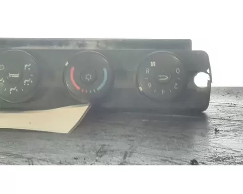 FREIGHTLINER CASCADIA 125 TEMPERATURE CONTROL