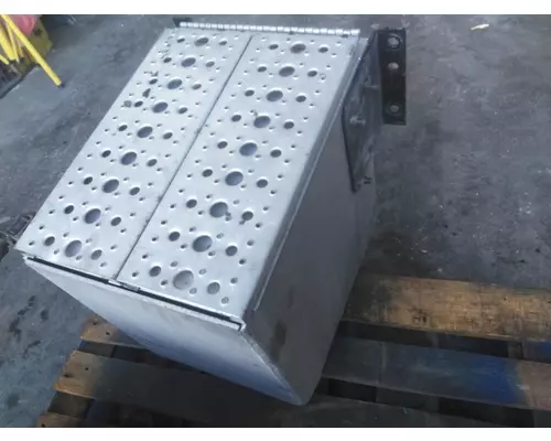 FREIGHTLINER CASCADIA 125 TOOL BOX