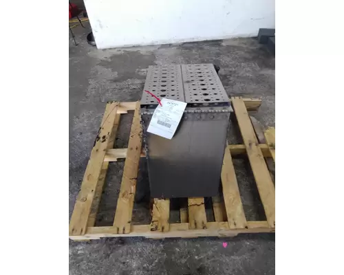 FREIGHTLINER CASCADIA 125 TOOL BOX