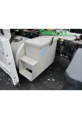 FREIGHTLINER CASCADIA 125 TOOL BOX