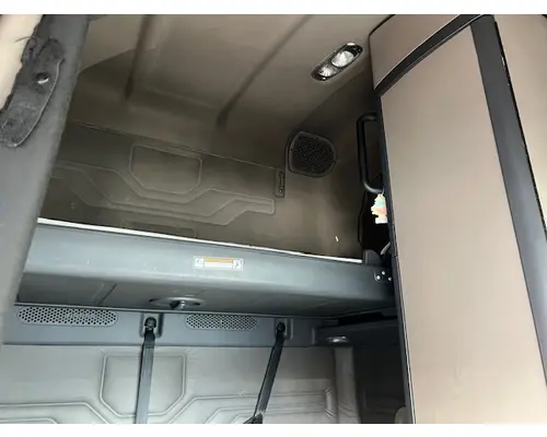 FREIGHTLINER CASCADIA 125 Vehicle For Sale