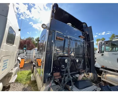 FREIGHTLINER CASCADIA 125 Vehicle For Sale