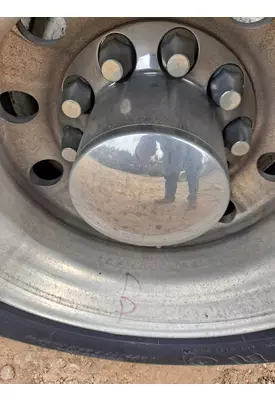 FREIGHTLINER CASCADIA 125 WHEEL/HUB COVER