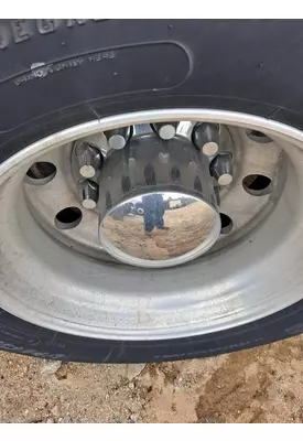 FREIGHTLINER CASCADIA 125 WHEEL/HUB COVER