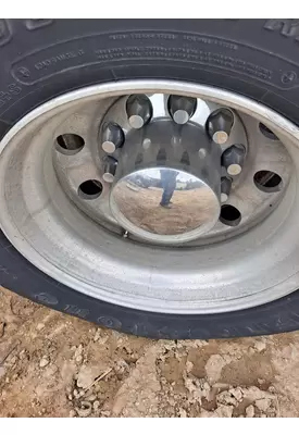 FREIGHTLINER CASCADIA 125 WHEEL/HUB COVER