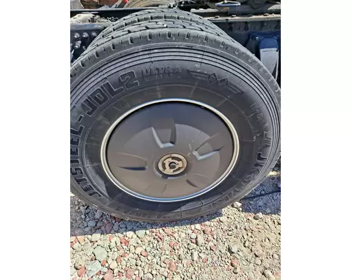 FREIGHTLINER CASCADIA 125 WHEELHUB COVER