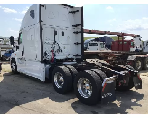 FREIGHTLINER CASCADIA 125 WHOLE TRUCK FOR EXPORT