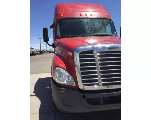 FREIGHTLINER CASCADIA 125 WHOLE TRUCK FOR PARTS