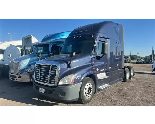 FREIGHTLINER CASCADIA 125 WHOLE TRUCK FOR RESALE