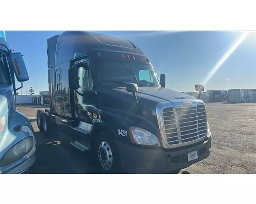FREIGHTLINER CASCADIA 125 WHOLE TRUCK FOR RESALE