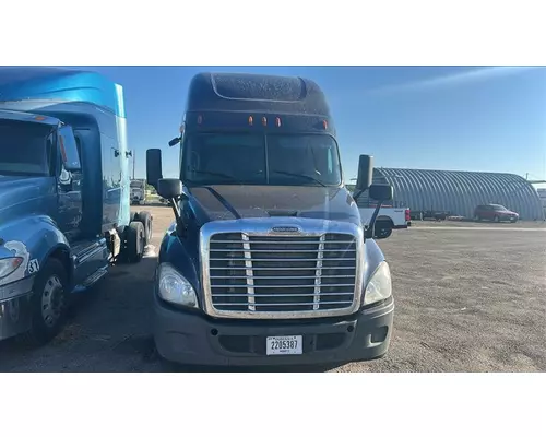 FREIGHTLINER CASCADIA 125 WHOLE TRUCK FOR RESALE