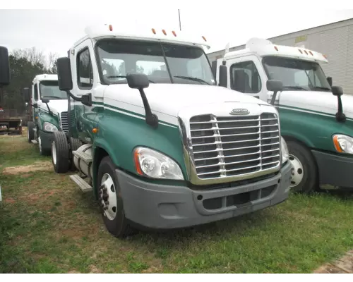 FREIGHTLINER CASCADIA 125 WHOLE TRUCK FOR RESALE