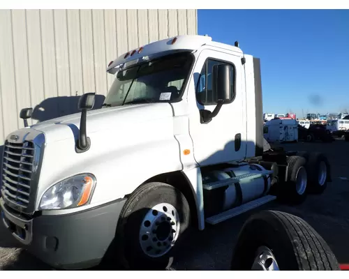 FREIGHTLINER CASCADIA 125 WHOLE TRUCK FOR RESALE