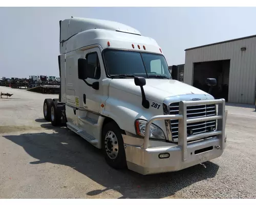 FREIGHTLINER CASCADIA 125 WHOLE TRUCK FOR RESALE