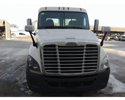 FREIGHTLINER CASCADIA 125 WHOLE TRUCK FOR RESALE