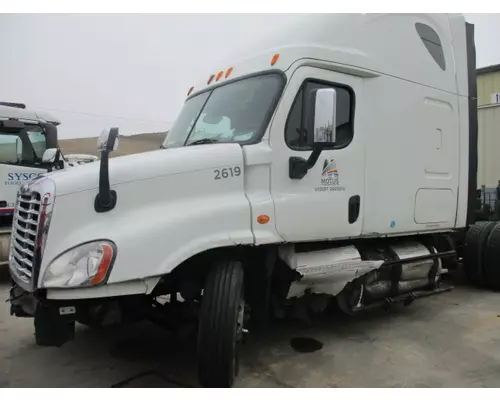 FREIGHTLINER CASCADIA 125 WHOLE TRUCK FOR RESALE