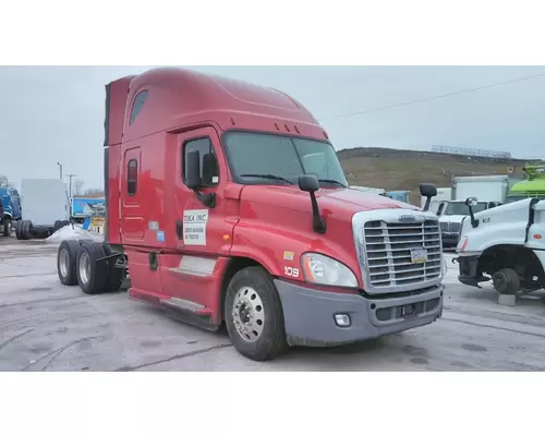 FREIGHTLINER CASCADIA 125 WHOLE TRUCK FOR RESALE