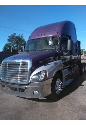 FREIGHTLINER CASCADIA 125 WHOLE TRUCK FOR RESALE