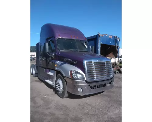 FREIGHTLINER CASCADIA 125 WHOLE TRUCK FOR RESALE