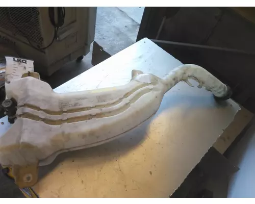 FREIGHTLINER CASCADIA 125 WINDSHIELD WASHER RESERVOIR