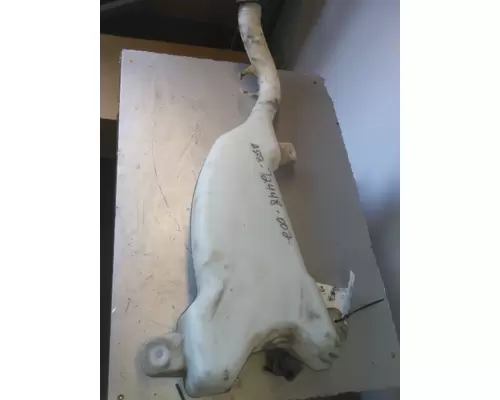 FREIGHTLINER CASCADIA 125 WINDSHIELD WASHER RESERVOIR
