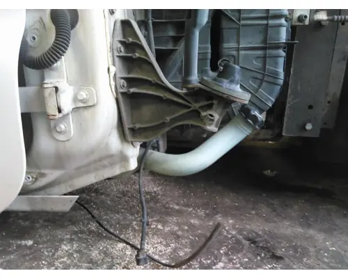 FREIGHTLINER CASCADIA 125 WINDSHIELD WASHER RESERVOIR