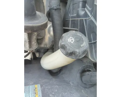 FREIGHTLINER CASCADIA 125 WINDSHIELD WASHER RESERVOIR