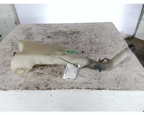 FREIGHTLINER CASCADIA 125 WINDSHIELD WASHER RESERVOIR