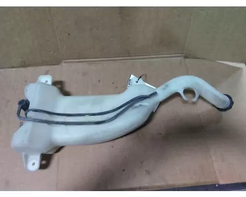 FREIGHTLINER CASCADIA 125 WINDSHIELD WASHER RESERVOIR