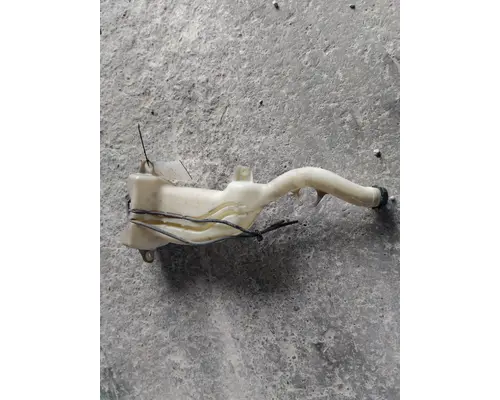 FREIGHTLINER CASCADIA 125 WINDSHIELD WASHER RESERVOIR