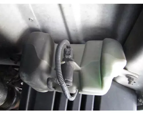 FREIGHTLINER CASCADIA 125 WINDSHIELD WASHER RESERVOIR
