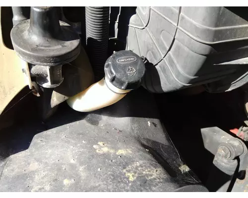 FREIGHTLINER CASCADIA 125 WINDSHIELD WASHER RESERVOIR