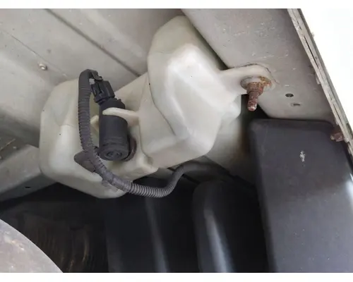 FREIGHTLINER CASCADIA 125 WINDSHIELD WASHER RESERVOIR