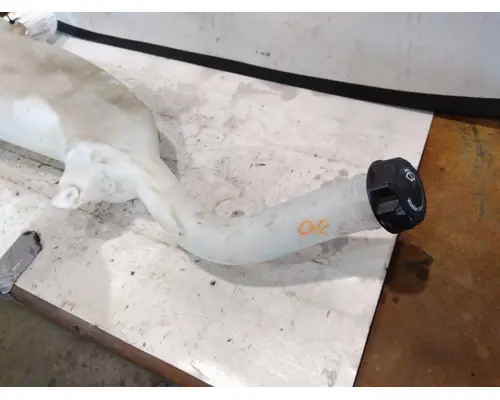 FREIGHTLINER CASCADIA 125 WINDSHIELD WASHER RESERVOIR