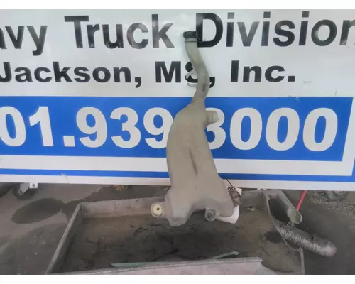 FREIGHTLINER CASCADIA 125 WINDSHIELD WASHER RESERVOIR