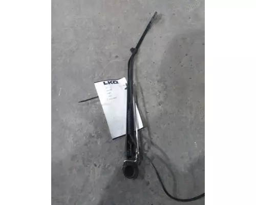 FREIGHTLINER CASCADIA 125 WINDSHIELD WIPER ARM