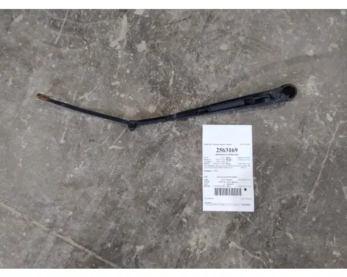 FREIGHTLINER CASCADIA 125 WINDSHIELD WIPER ARM