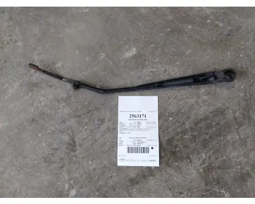 FREIGHTLINER CASCADIA 125 WINDSHIELD WIPER ARM