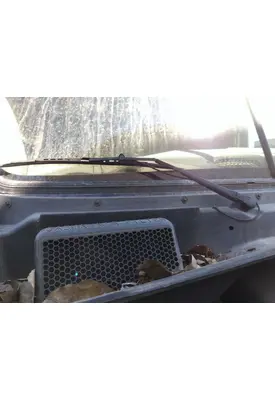 FREIGHTLINER CASCADIA 125 WINDSHIELD WIPER ARM