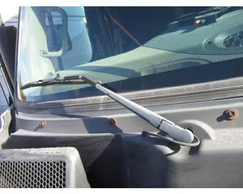 FREIGHTLINER CASCADIA 125 WINDSHIELD WIPER ARM