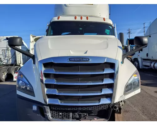 FREIGHTLINER CASCADIA 126 2017-2025 HOOD