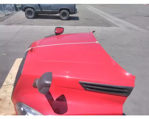 FREIGHTLINER CASCADIA 126 2017-2025 HOOD
