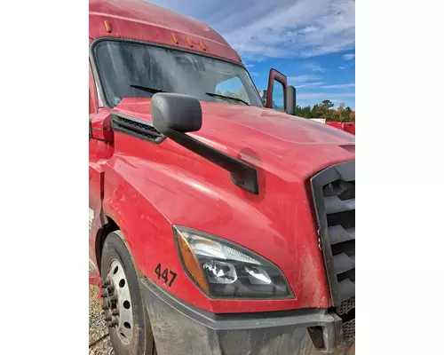 FREIGHTLINER CASCADIA 126 2017-2025 HOOD