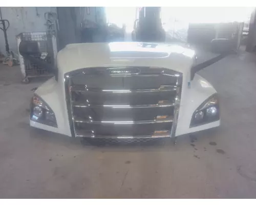 FREIGHTLINER CASCADIA 126 2017-2025 HOOD